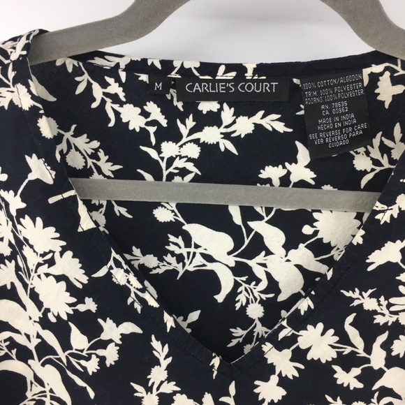 Carlie’s Court V Neck Peasant Top - Picture 3 of 6